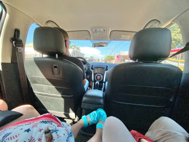 語学学校スタッフが空港までお迎えに