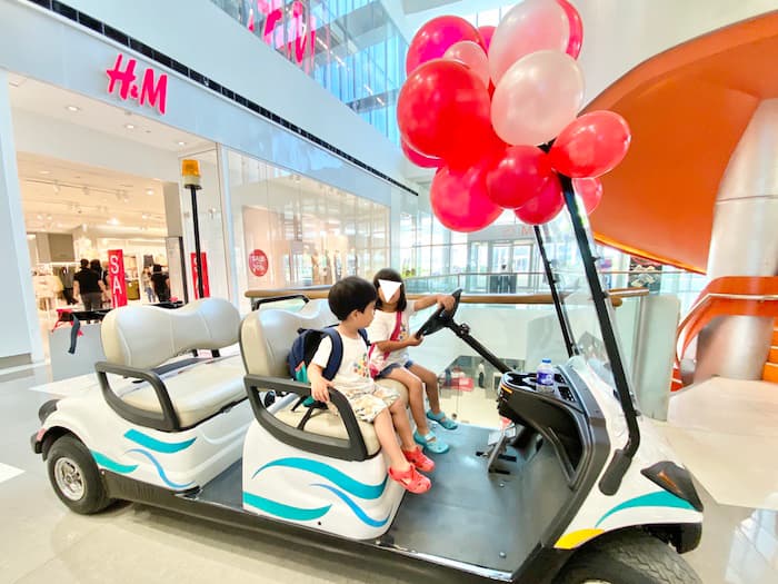 ショッピングモール