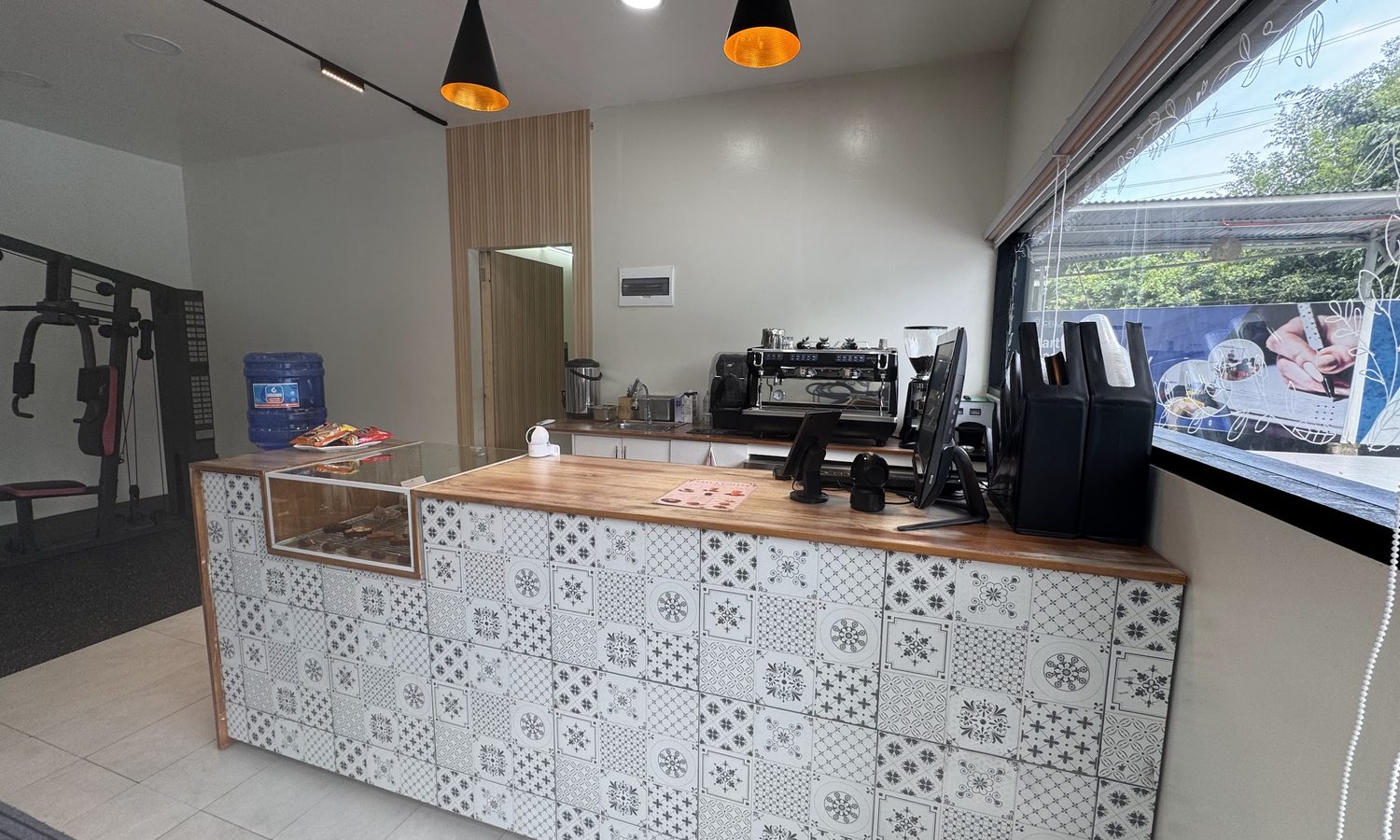 CELLA Uni スパルタ校のカフェ「CELLA COFFEE」のカウンター