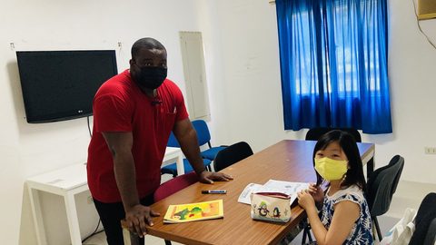 CLARK WE ACADEMYの欧米ネイティブ講師の授業（NATIVE MIXコース）
