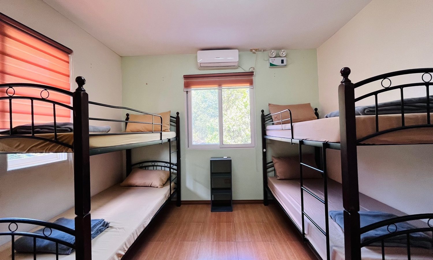 CLARK WE ACADEMYの4人部屋（2段ベッド2台）
