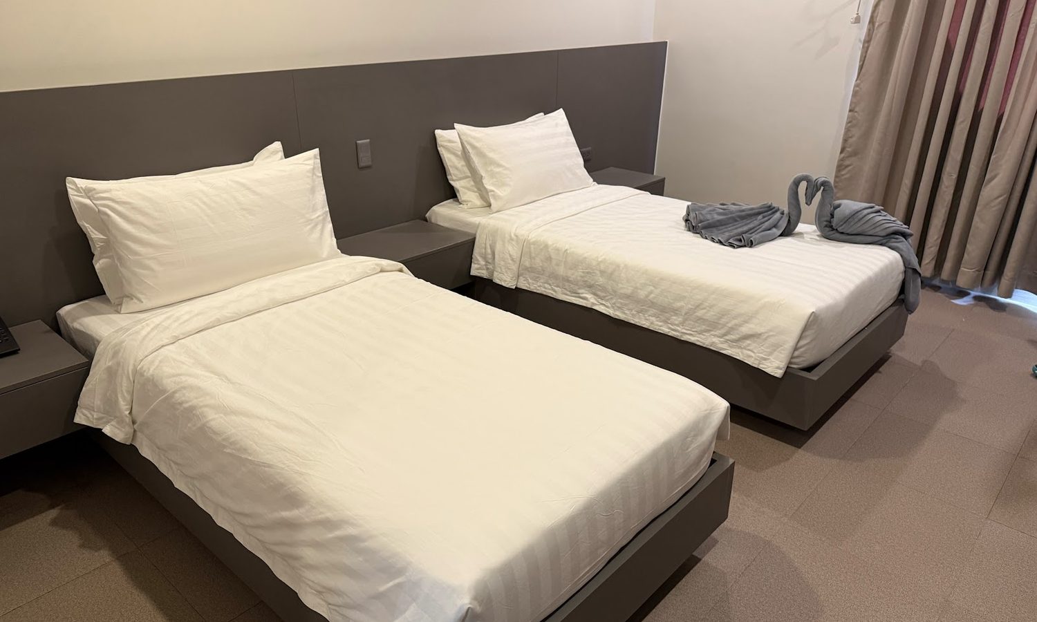 ホテル寮の2人部屋