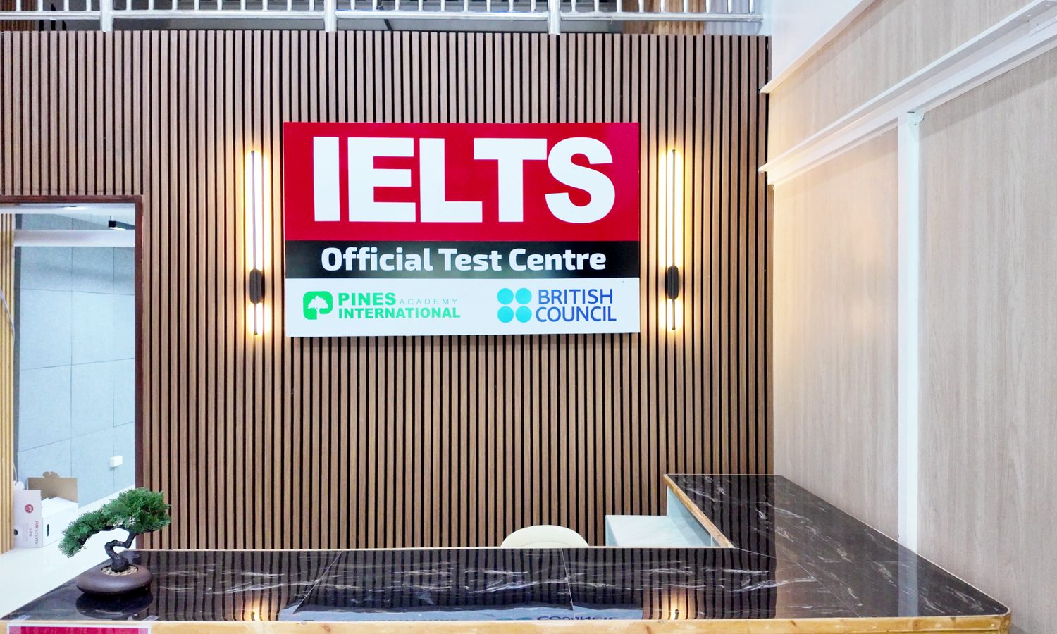 PINESメイン校1階のIELTS公式テストセンター