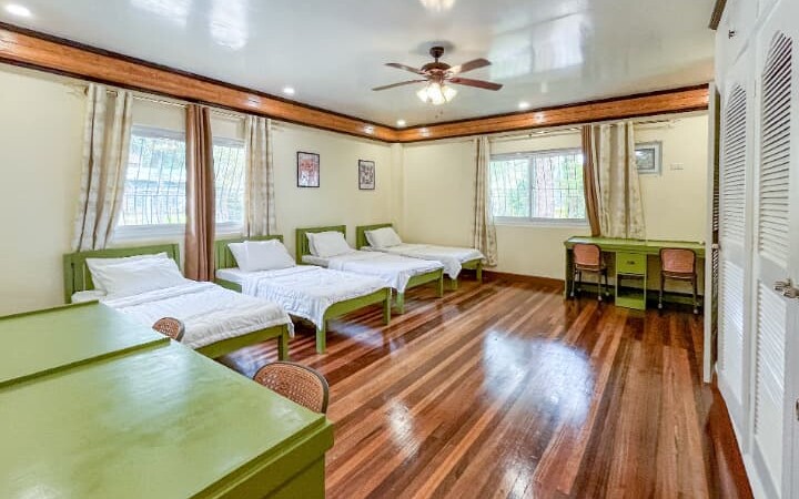 4人部屋（外部寮）