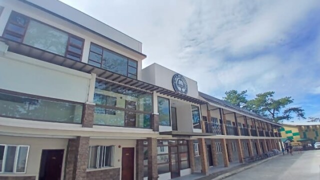 学校外観