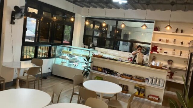 近隣カフェ