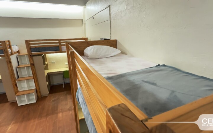 CELLA Premiumの6人部屋の2段式ベッド