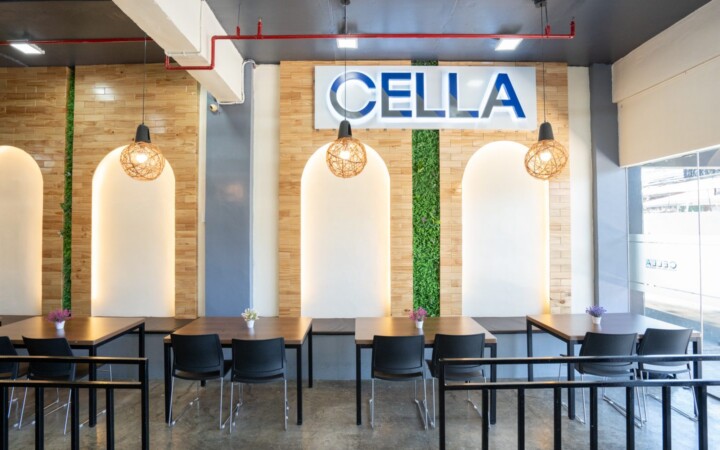 CELLA Premiumの1階ラウンジ