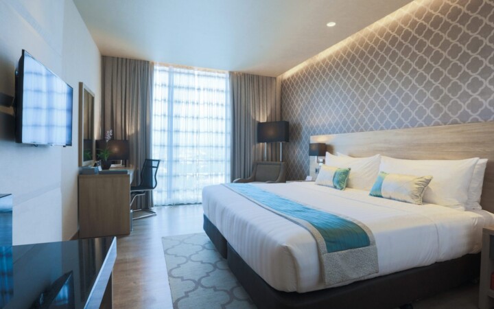 CLCのホテル1人部屋（Bai Hotelデラックスルーム・キングサイズベッド1台）