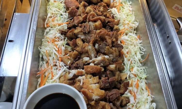 CPILSの食事（肉料理とごはん）