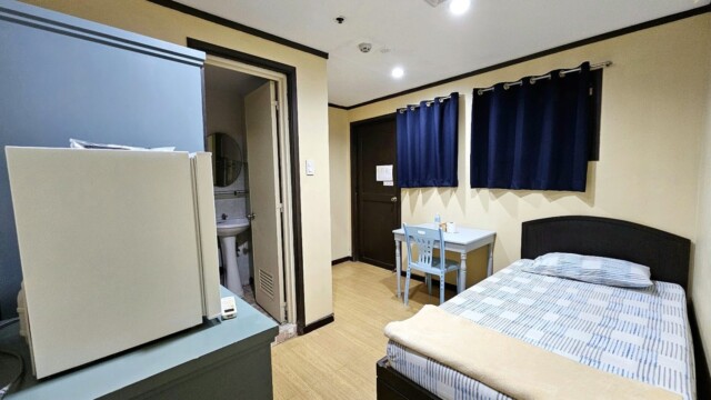 CPILSの1人部屋（窓が廊下側）