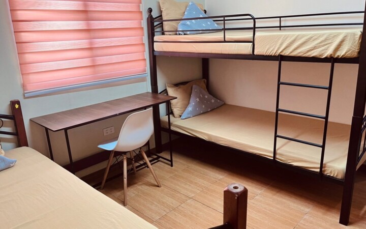 CLARK WE ACADEMYの3人部屋（2段ベッド＋シングルベッド）