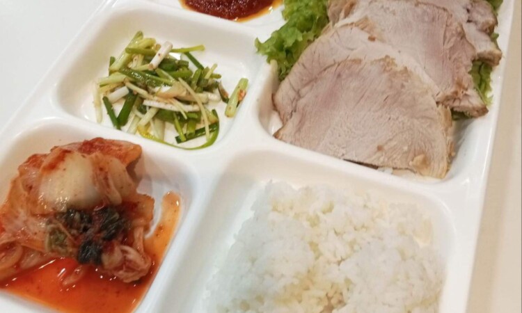 DLSAU-LLCの食事