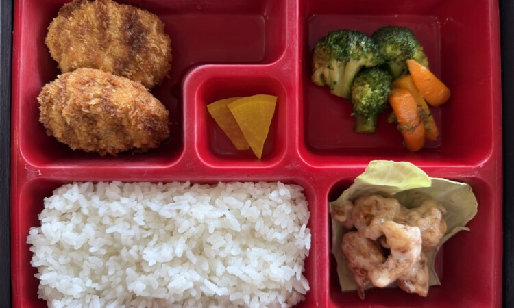 キッズ弁当（コロッケとブロッコリー）