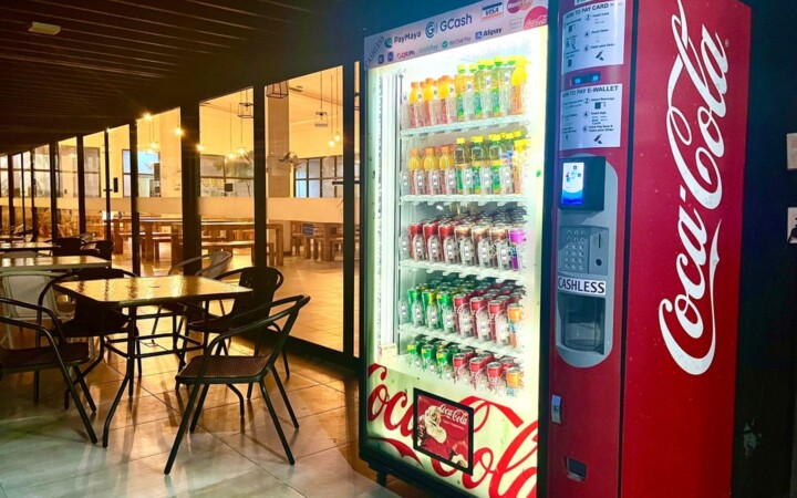 I.BREEZEの自動販売機