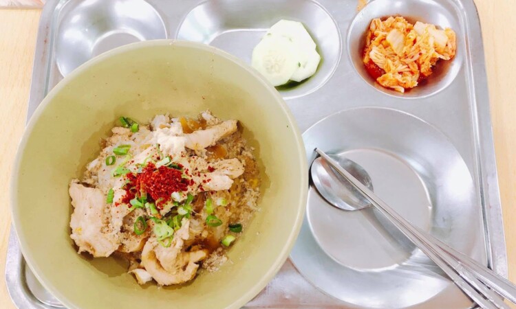 麺料理の食事