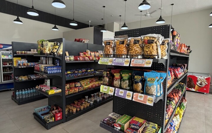 PILAの滞在先レジデンス1階にある売店