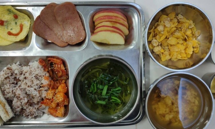SMEAG Global Schoolの食事