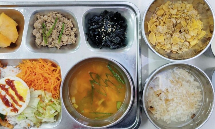 SMEAG Global Schoolの食事