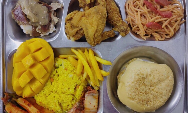 SMEAG Global Schoolの食事