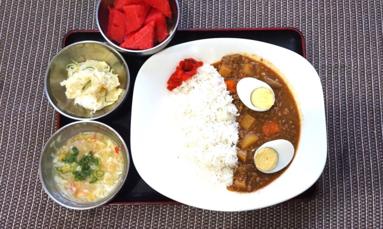 Stargateの食事の例（カレー）