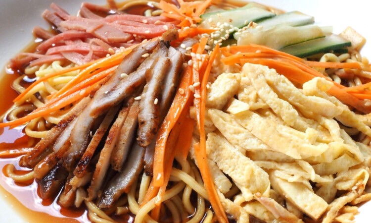 Stargateの食事の例（冷やし中華）