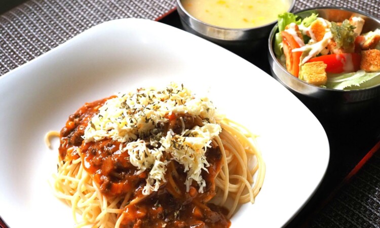 Stargateの食事の例（ミートパスタ）