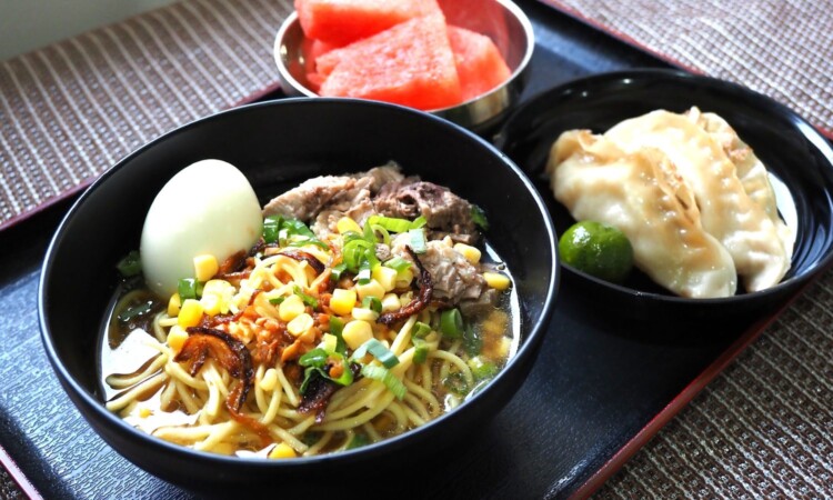 Stargateの食事の例（ラーメン）